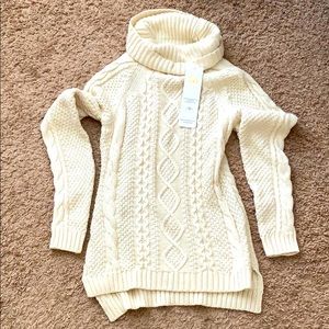 V28 cream cowl neck sweater size small